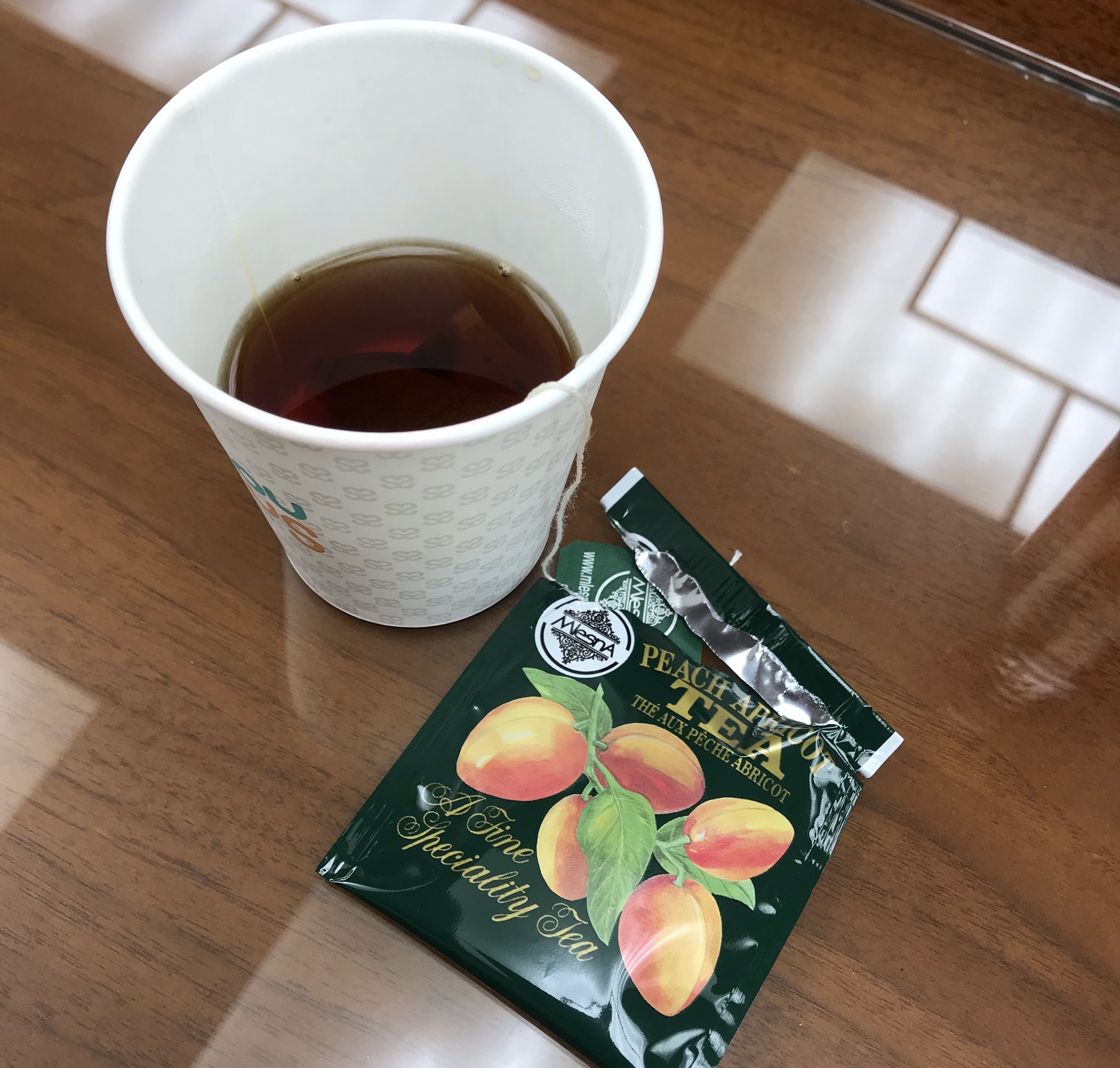 
                        一大早的紅參很給力??
一包精神一整天！就是有點太苦了??
為了健康，這包我先喝下了hhh
#正官莊##紅參##正官莊免稅##紅茶##韓國##韓國購物# @正官莊官方微博 2韓國·首爾#韓國購物##韓國美食#