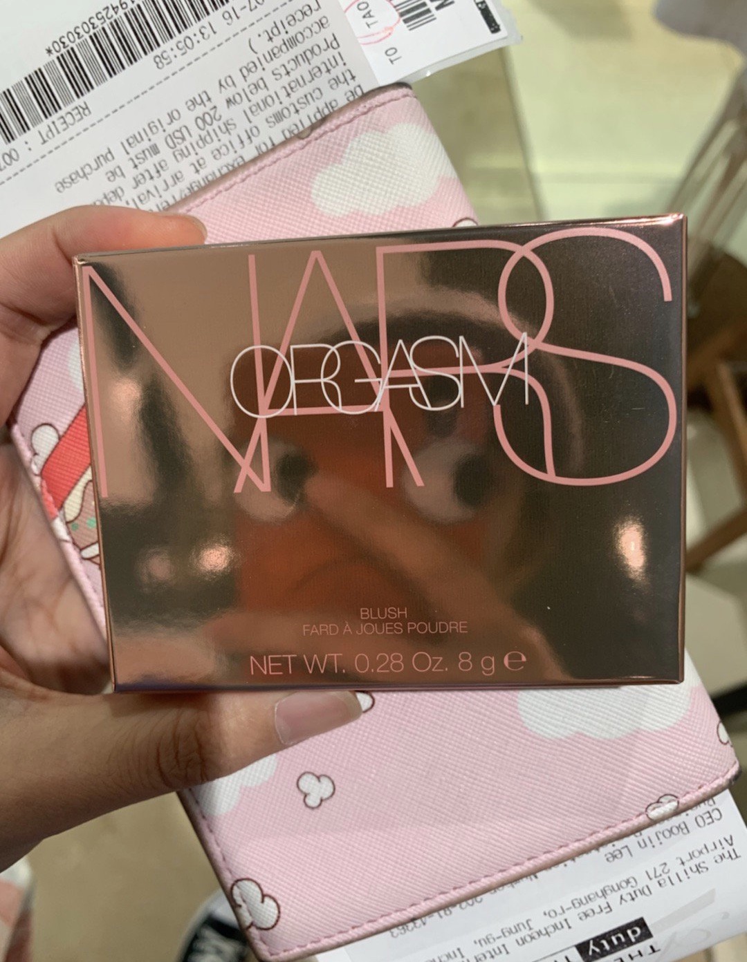 
                        #Nars#
在韓國免稅店，逛到NARS的高潮系列產品，是不是很美，每一個都愛！
本來高潮腮紅就是NARS很火的一件產品了，又有著現在很火的人魚色的特點，還粉粉嫩嫩的，不挑人！
不是說：如果你沒有一支NARS高潮，別說你愛NARS！