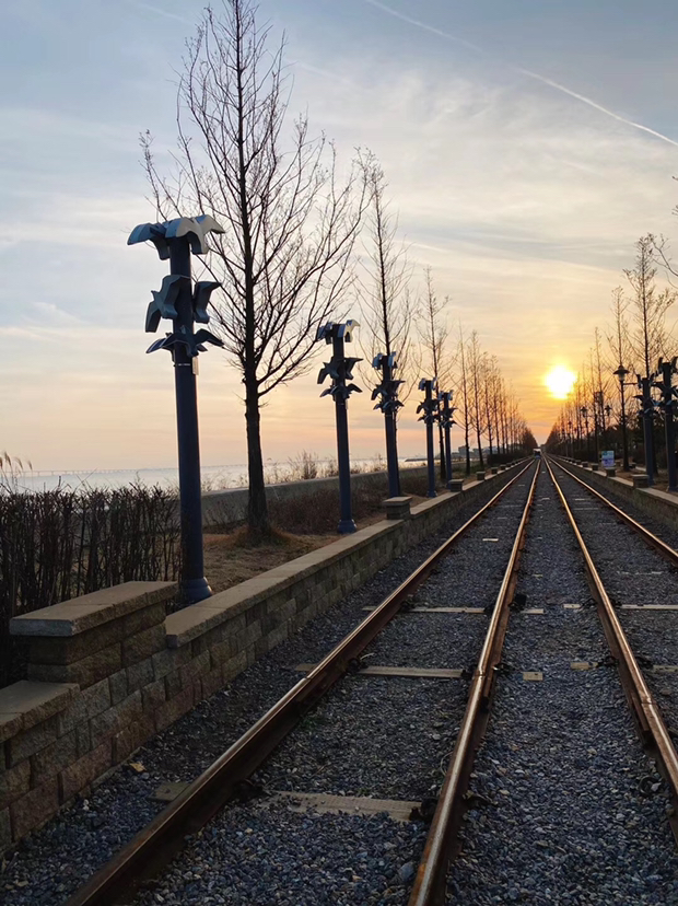 
                        周末跟著奮韓跟韓游網參加了這次仁川活動，一般都只是去機場，這次算是玩了個遍！舞衣島非常安靜，滑索刺激，生魚片美味！百達樂思城更是無敵！期待下次再能來仁川，聽說仁川中國街跟月尾島也非常贊！！#仁川旅游# #仁川#