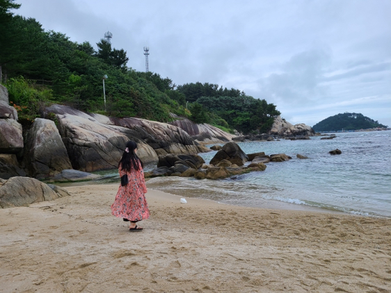
                        在這里拍的話誰都可以成美女呀?? #韓國網紅打卡地##韓國景點# 休休庵位置:江原襄陽郡縣南面廣津二街 3-16?????: ?? ??? ??? ??2? 3-16