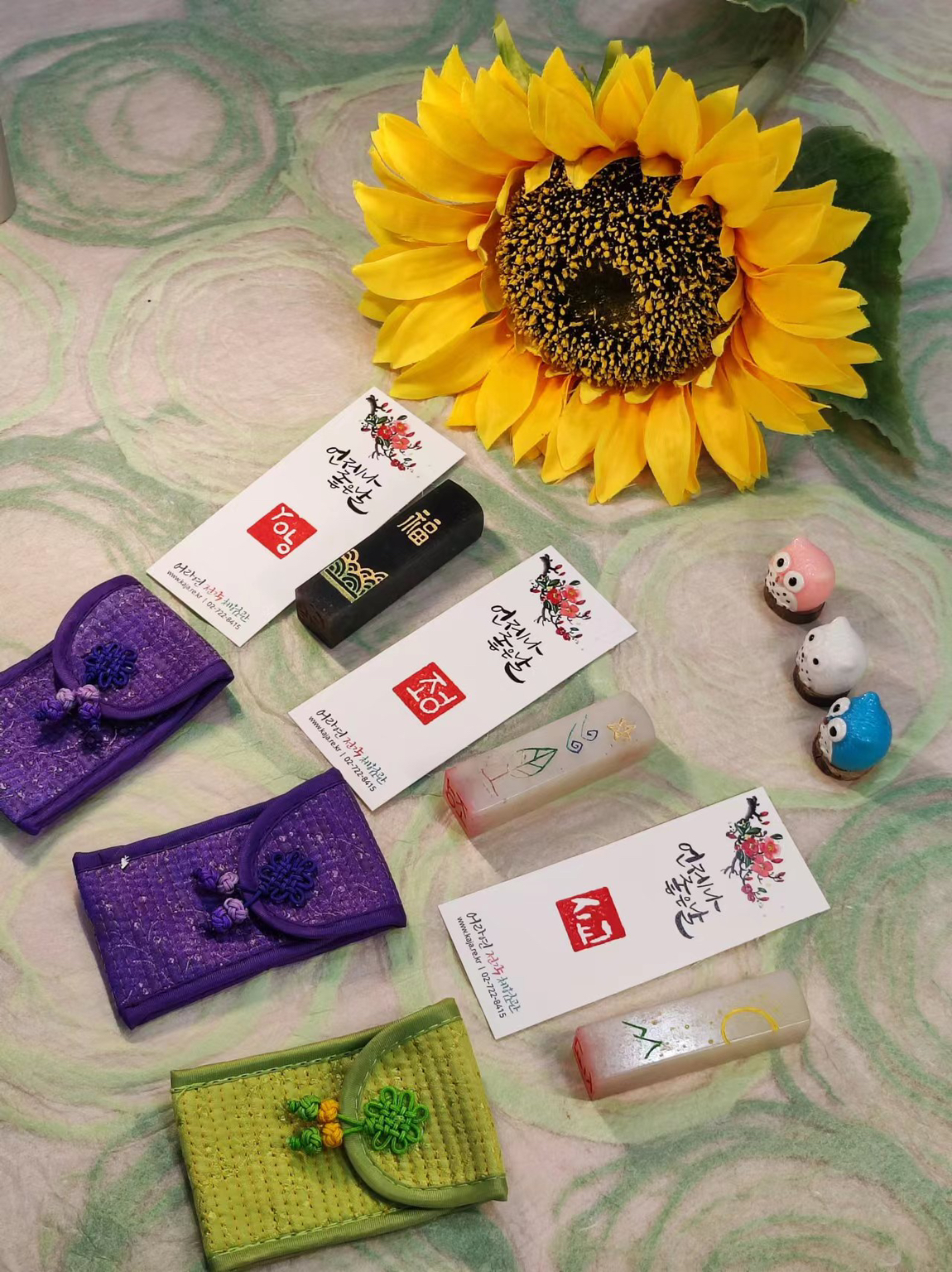 
                         #韓國網(wǎng)紅打卡地# 仁寺洞 設(shè)計(jì)篆刻屬于自己的印章～