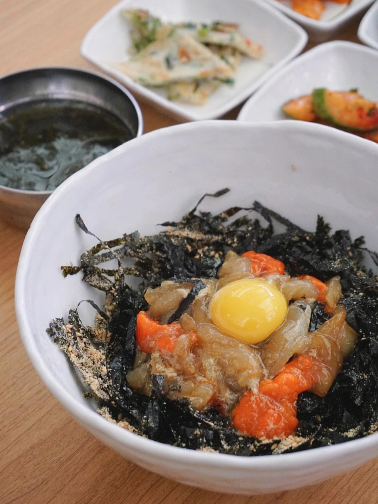 
                        首爾美食探索????：「韓女士醬蟹」新鮮且大只，但價格偏高??在首爾的旅行中，