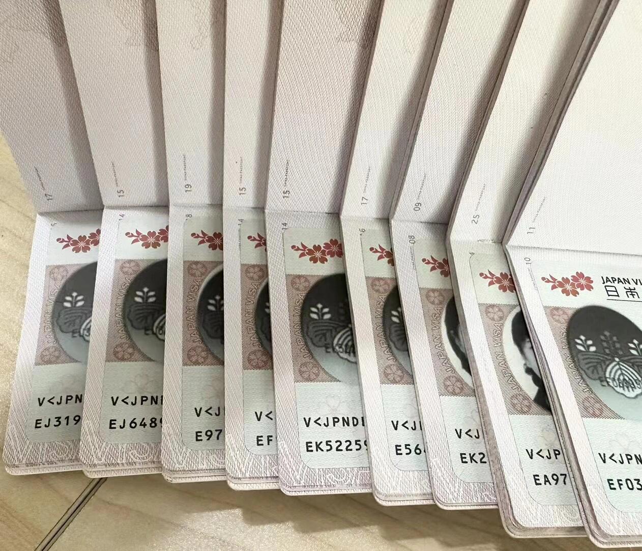 
                        ????韓國簽證新規(guī)定，9月1日開始實施！??【韓國簽證申請表規(guī)范填寫新規(guī)定??】自9月1日起，韓國簽證申請表將不再接受手寫版本，必須通過電腦填寫并打印出來，最后一頁需要申請人親筆簽字。請大家注意并提前做好準(zhǔn)備哦！??#韓國旅游 #韓國旅游簽證 #韓國簽證 #簽證 #簽證申請 #韓國五年多次往返簽證 #韓國留學(xué)簽證 #韓國簽證申請表 ????