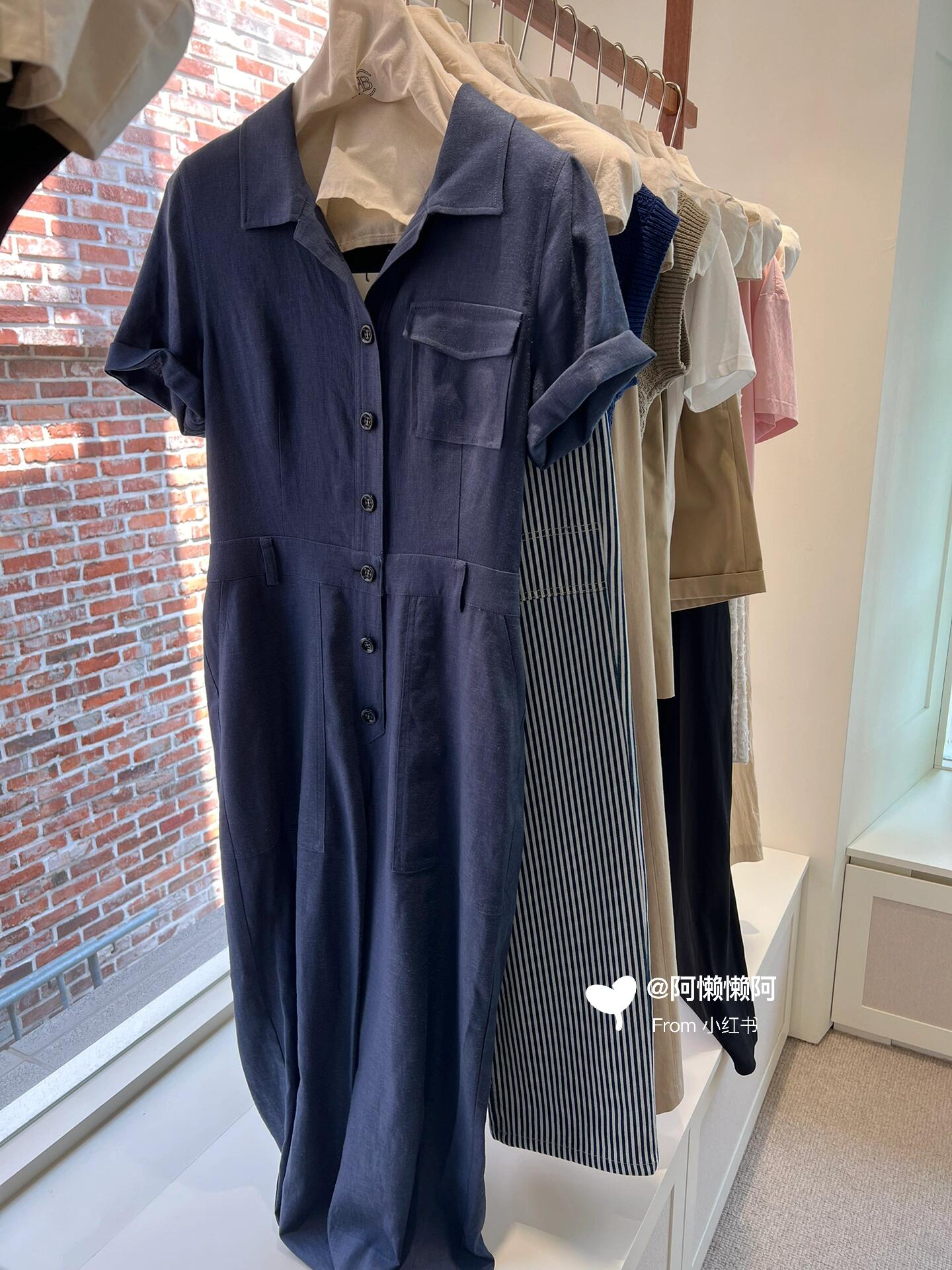 
                        ????漢南洞｜ 韓國小眾品牌的法式優雅天花板??#漢南洞 #韓國小眾品牌 #韓國穿搭 #韓國探店 #首爾探店 #漢南洞探店??在韓國的漢南洞，有一家小眾設計師品牌ELBORN，他們的店鋪內部裝飾充滿了法式優雅的氣息。天花板的設計獨特，讓人仿佛置身于法國的小巷子里。如果你是喜歡探店的人，那么一定不能錯過這家店。他們的服裝設計也非常有特色，是韓國穿搭的一大亮點。??????如果你在首爾，那么一定要去漢南洞探店，你會發現很多有趣的小眾品牌，他們的設計都非常有特色，讓人眼前一亮。???在韓國探店，你會發現韓國的設計師們都非常有創意，他們的設計既有韓國的特色，又融入了國際的元素，讓人感到非常新鮮。????所以，如果你是一個喜歡探店的人，那么一定要去韓國的漢南洞，你會發現很多有趣的小眾品牌，他們的設計都非常有特色，讓人眼前一亮。???
