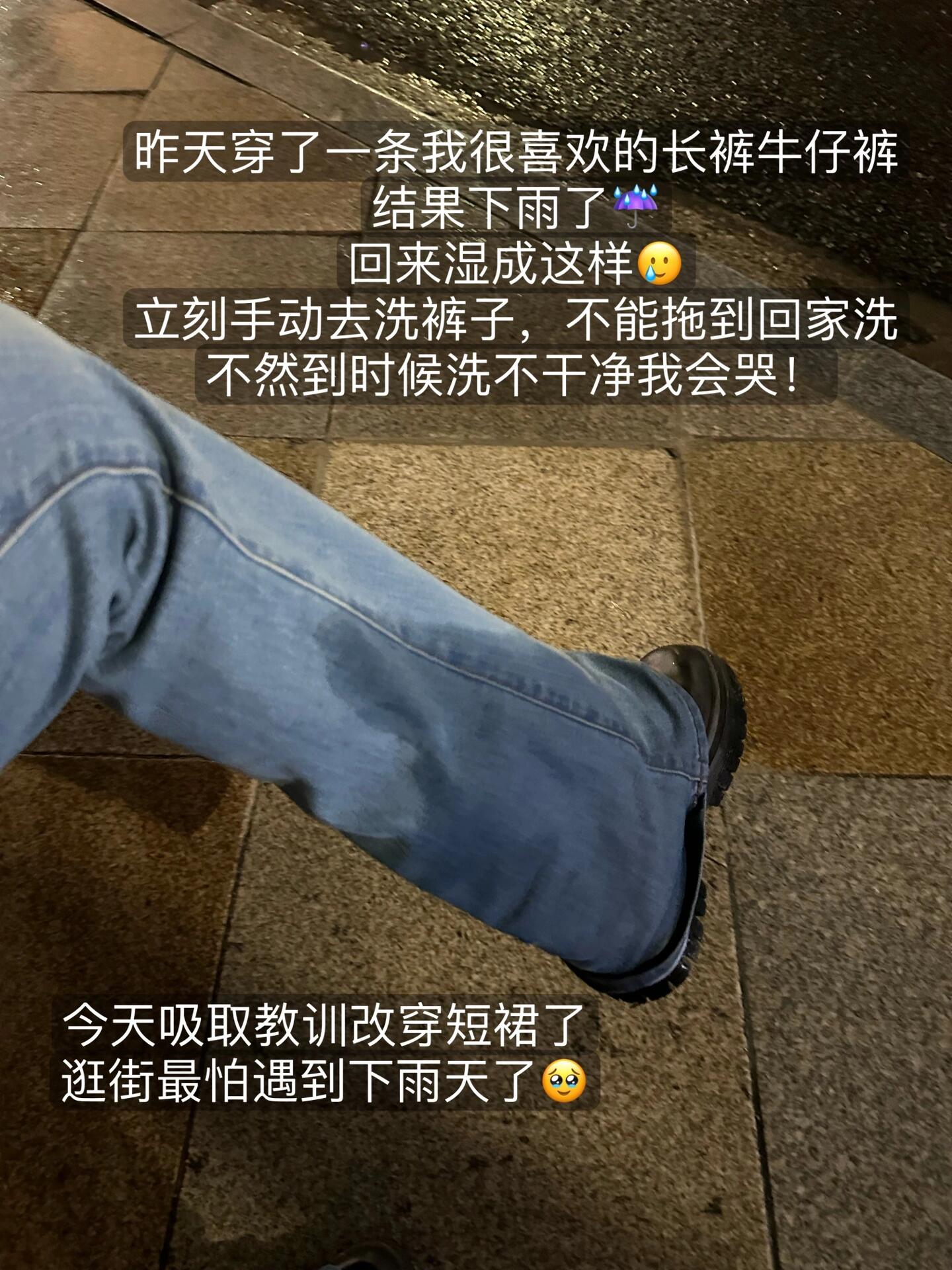 
                        ????首爾探店??Olive Young購物日記！美妝愛好者在????最不能錯過的就是Olive Young！各類護膚品和彩妝品種豐富，僅僅是挑選的過程就讓人心情愉悅！我初次踏入Olive Young時并未注意價格，許多商品都是原價購買，實際上并沒有??便宜！因此，我想分享一些購物小貼士，避免你們購買過高的價格！在首爾的Olive Young隨處可見，消費達到3w韓元就可以退稅。每家店的打折商品可能會有所不同，購物時可以留意打折信息。韓國的美妝產(chǎn)品很多都相似，相似的商品就選擇打折的，有些還有買一送一或買二送一的優(yōu)惠，超級劃算！與??比較價格，如果只是稍微貴一點，那就直接購買，畢竟自己親自挑選的商品更有保證。如果比??貴一倍，那就不要購買，原價購買就不劃算了！（根據(jù)我的經(jīng)驗，大部分護膚品和洗護用品在本地購買更便宜，彩妝產(chǎn)品??更便宜）ps：如果時間有限，非常熱衷于購物的你不必去逛圣水洞/漢南洞這些網(wǎng)紅洞，店鋪比較分散，走起來會很累。汝矣島現(xiàn)代百貨店非常適合我們體力不濟或者腳力不佳的人??（如果有時間，當然可以去任何地方！）#OliveYoung #韓國OliveYoung購物推薦 #韓國OliveYoung必買 #OliveYoung #韓國流行品牌 #首爾購物 #寶寶輔食 #汝矣島現(xiàn)代百貨店 #圣水洞 #漢南洞