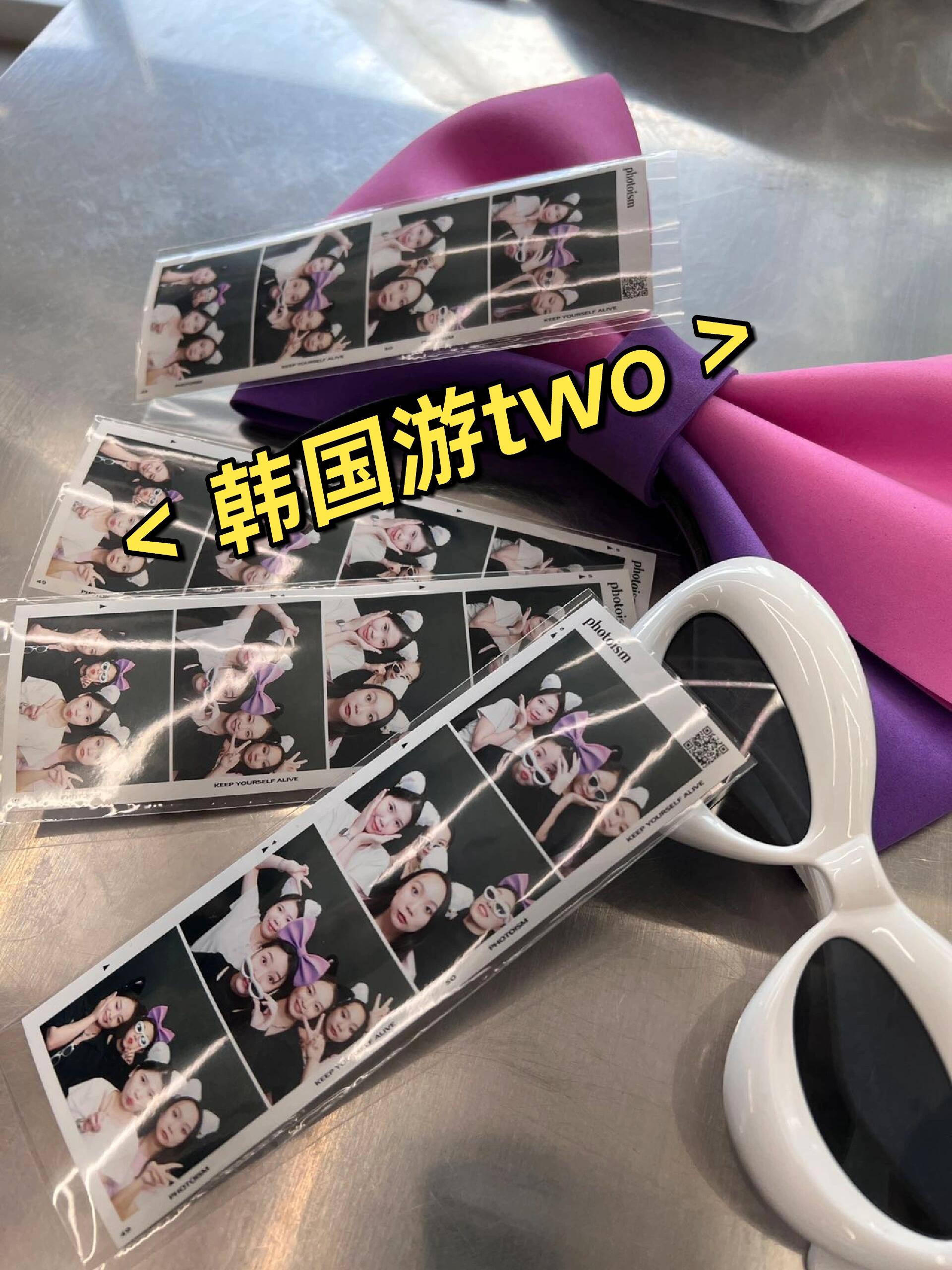 
                        ????首爾6天5晚攻略—行程規劃??????落地行程篇:1??抵達首爾后，乘坐機場大巴前往市區，大約1個多小時的舒適旅程，韓國大巴的座椅堪比國內高鐵一等座！安頓好行李??后，首站明洞換錢并簡單逛逛，接著品嘗了美味的韓式排骨和拌冷面，味道超贊??2??Day1: 弘大區域大搜羅，這里熱鬧非凡，滿街時尚服飾店和各種美食（衣服時髦價格適中），非常適合年輕人逛街和美食探店。晚上去梨泰院的熱門餐廳打卡，記得韓國餐廳都是提供冰水哦??鐵杯子都是冰箱里拿出來的，超級涼快！3??Day2: 景福宮?韓屋村?南山塔，今天的行程充滿文化氣息。景福宮和韓屋村展現了韓國的傳統建筑美，可以穿上韓服拍照留念??。南山塔是《來自星星的你》的拍攝地，乘坐纜車上山，來回票價14000韓幣??，夜晚還能欣賞到首爾的迷人夜景??。4??Day3: 漢南洞?漢江?汝矣島現代百貨，漢南洞的店鋪雖然分散且藏于小巷之中，但每家店面設計都極具特色，非常適合拍照。這里的服飾品牌稍貴，畢竟是小眾設計師的作品，我還挑了一瓶設計師品牌香水送給男友??。漢江邊上，像極了武漢的江灘，是和朋友們野餐、聊天、享受江風的好地方??。汝矣島現代百貨匯集了韓國本土與國際品牌，無論是高奢、輕奢還是美妝，一應俱全。5??Day4: 新沙洞林蔭大道city walk，這里有Jennie同款照片墻，超多人排隊拍照，不過我準備了墨鏡??，所以完全不怕！主街道上布滿了服裝店和各種美食店，咖啡館??也很多。在這里嘗試了牛腸大餐！下午光顧了免稅店，建議提前下載樂天和新羅的App，對比價格，有時App上的價格會更優惠，能省則省??#韓國旅游 #弘大探店 #漢江 #漢南洞 #新沙洞林蔭路 #Jennie同款打卡地 #汝矣島現代百貨 #韓國免稅店 #citywalk #韓國景福宮 #韓屋村 #首爾南山塔 #來自星星的你拍攝地