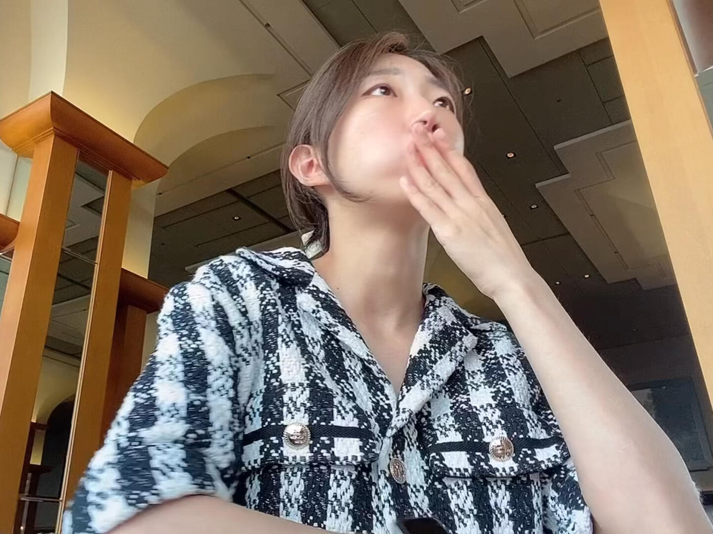 
                        【韓國????】Staycation at Hyatt ｜ 南山塔的悠閑假期2021年的暑假??，我在Hyatt酒店享受了一段難忘的Staycation。從窗戶望出去，南山塔就在眼前，讓人心曠神怡。美食也是這次假期的亮點，尤其是那家令人難忘的????，美味到讓人忍不住想再次光顧????。如果你有機會到訪首爾的???，千萬不要錯過這家pizza店??，絕對是味蕾的盛宴！#Hyatt酒店 #Staycation #首爾 #韓國 #南山塔 #暑假生活 ???????