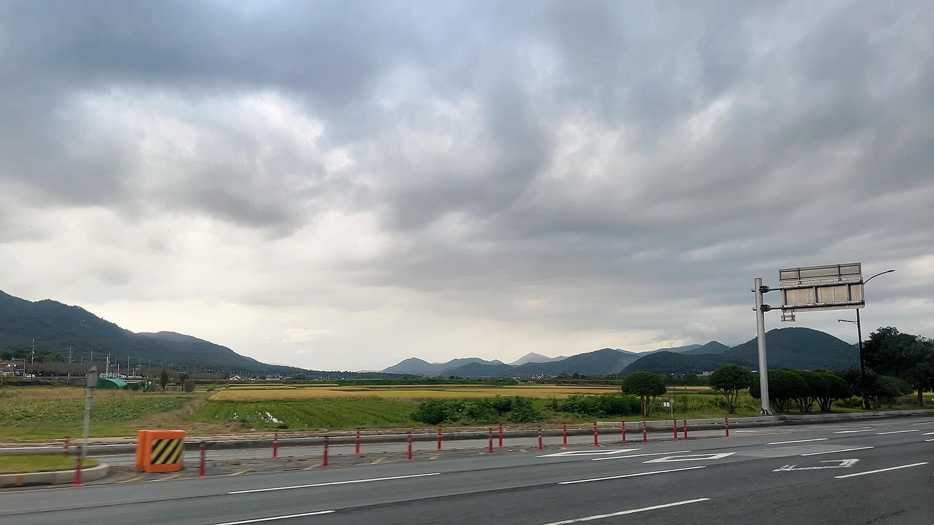 
                        ????慶州的天氣預(yù)報(bào) ???????今天慶州溫度舒適，達(dá)到了18度哦！?????正打算去大邱的小伙伴們，出發(fā)吧！?????#韓國慶州 #韓國大邱