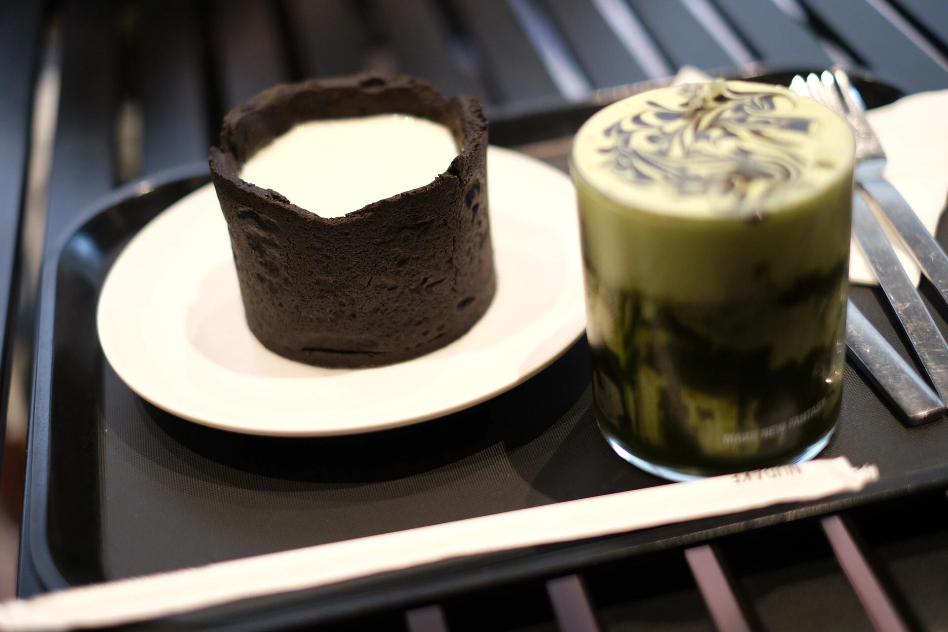 
                        韓國??今天喝了嗎？????探秘首爾的NUDAKE！???? 一家獨樹一幟的甜點店，不僅外觀吸睛，每一口蛋糕和飲品都讓人回味無窮??。這家店位于Haus Dosan的地下一層，超受歡迎的！記得先占個座位再享用哦～#韓國美食 #首爾下午茶 #首爾甜點 #首爾咖啡館 #韓國旅行 #美味探店 #首爾HausDosan #NUDAKE體驗 #DosanPark #首爾美食推薦 #首爾熱門咖啡廳