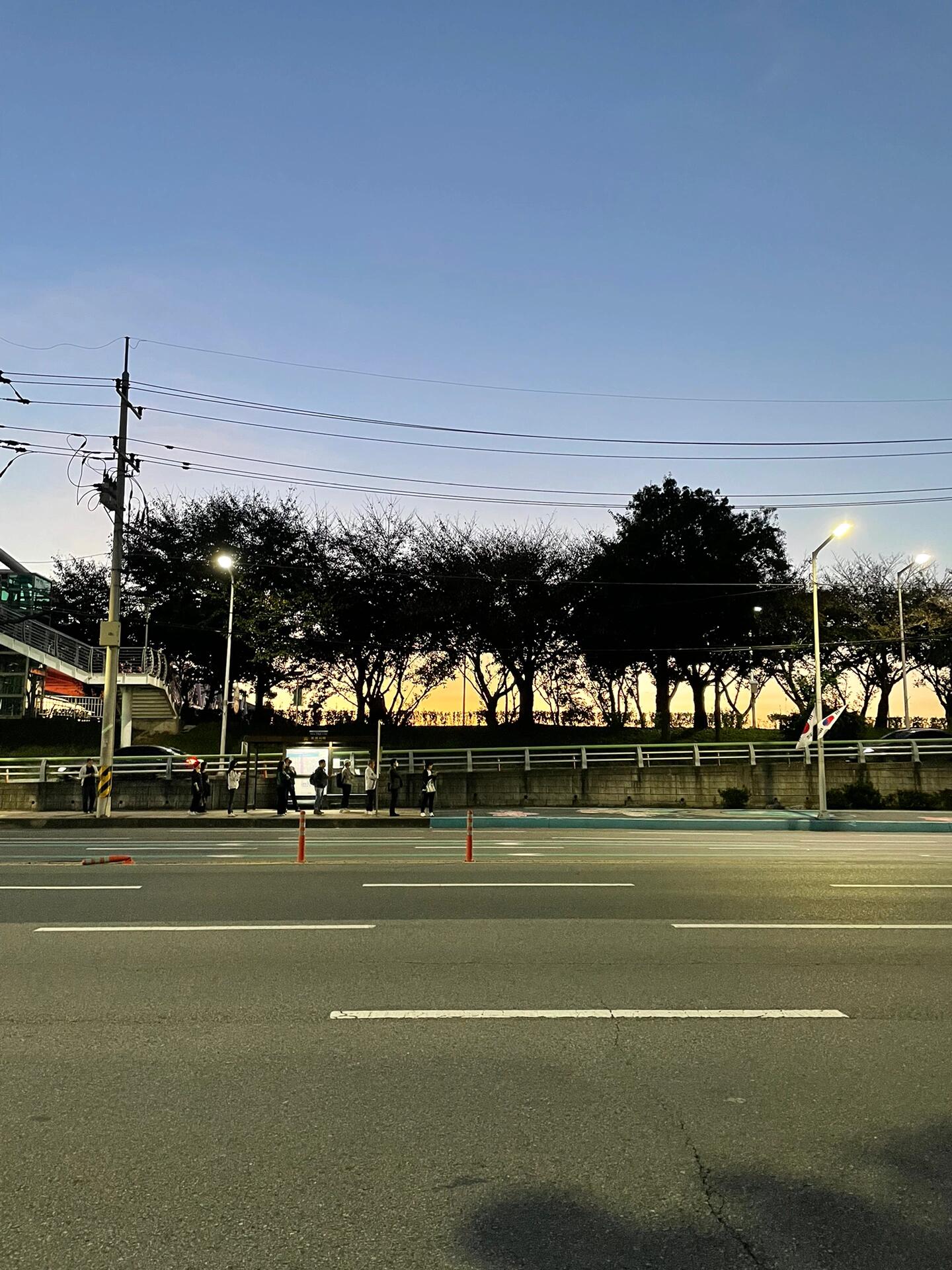 
                        探索釜山韓國???? - 05.10.2023Day 48- Korea美食之旅 - krw24,390 (約SGD25/RM78) ????住宿體驗 - krw18,000 (約SGD18/RM58) ????交通漫游 - krw210,000(約SGD210/RM672) ????門票/游覽 - 0 ????每人總計 -￥252,390(約SGD252/RM807) ????#裸辭旅行 #背包客 #自我探索 #窮游精神#韓國 #釜山 #韓國美食 #韓國旅行