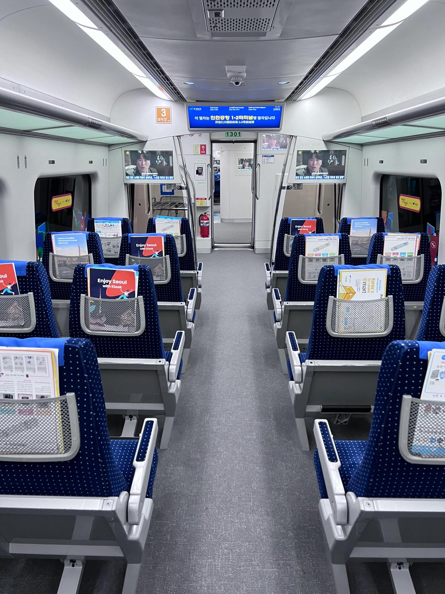 
                        ??首爾站直達仁川機場列車攻略????省錢小貼士：用App訂票立減500韓幣！??親愛的小伙伴們，出發韓國旅行前必看！機場鐵路專線有個超方便的App，提前訂票立享500韓幣優惠哦！而且支持支付寶和微信支付，超級便捷！????錯過列車也不怕，App訂的票可以靈活改簽，免去現場排隊等候的煩惱。快速又省心！??電子票務時代來啦！在App上購票直接用二維碼進站，告別傳統的紙質車票。??出發吧！首爾站到仁川機場的列車時刻表看這里??圖1??，反向仁川機場到首爾站的時刻表看這里??圖2??。??標準票價：成人9500韓幣；兒童、殘疾人士、國家有功者7500韓幣。-不止這樣，從首爾到仁川機場還有其他選擇哦：可以搭乘普通地鐵（途徑每一站）、機場大巴、出租車，或者提前預約接送服務，方便快捷！-#韓國旅游 #韓國打卡 #春麗小牛 #仁川機場 #首爾必去 #回國必備 #App省錢技巧 #韓國自由行 #App好物推薦 #韓國接送服務 ??????????