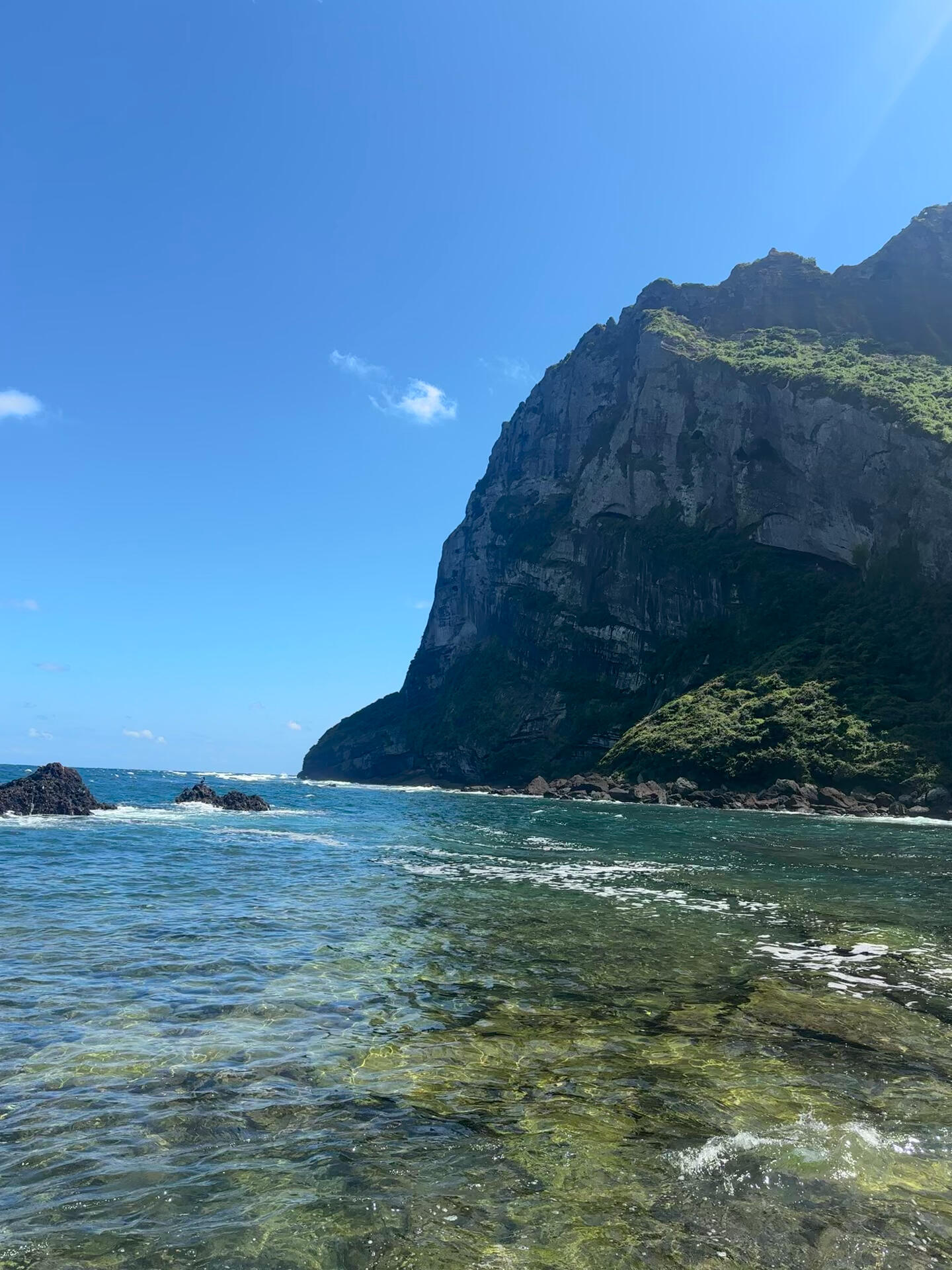 
                        城山日出峰濟州島之美?超級推薦！絕對是眼前一亮的美景??#濟州島 #城山日出峰 #韓國旅游
