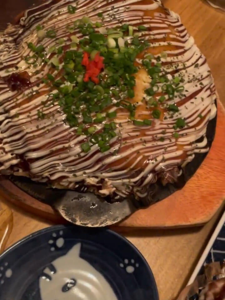 
                        ?? 首爾必吃美味 | 大阪燒不容錯過?。。???店名：??? ??地址：?? ???? ??? 49 ???營業時間：星期三～星期日 ??16:00 - 22:00（最后點餐 21:00）??#韓國旅游 #首爾探店 #周末好去處 #首爾新村美食 #弘大美食 #首爾美食推薦 ???????
