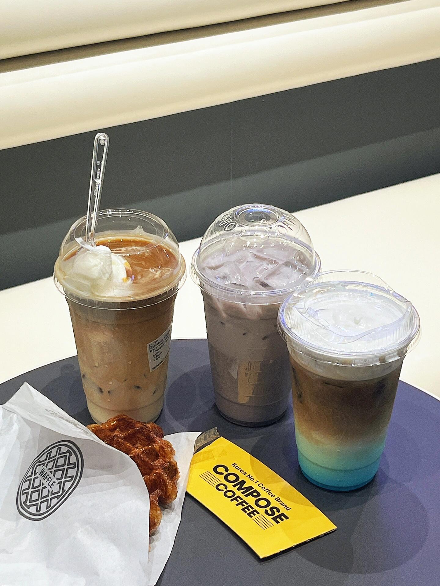 
                        ????韓式咖啡館大失所望？！????Suntec新開的compose coffee，充滿期待地去了，結果卻是一場慘淡的體驗！??我們一共嘗試了三款飲品：sangha farm、Busan sea salted cream Latte和taro milk tea。遺憾地說，沒有一款讓人回味無窮。??我本來要求的無糖海鹽拿鐵，結果甜得讓人難以接受，朋友們點的香芋奶茶和冰激凌拿鐵也同樣令人失望，過于油膩。看來這家店唯一能夠入口的可能就是冰美式了。??#韓國咖啡廳 #新加坡探店 #新加坡美食 #新加坡咖啡館 #composecoffeesunteccity #新加坡美食避雷 #新加坡吃什么 #新加坡避雷