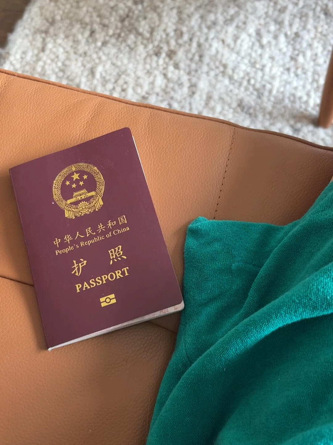 
                        韓國回來后 護照變得不太對勁.. ??就是說后勁還在 ??#韓國 #濟州島旅行 #首爾旅游