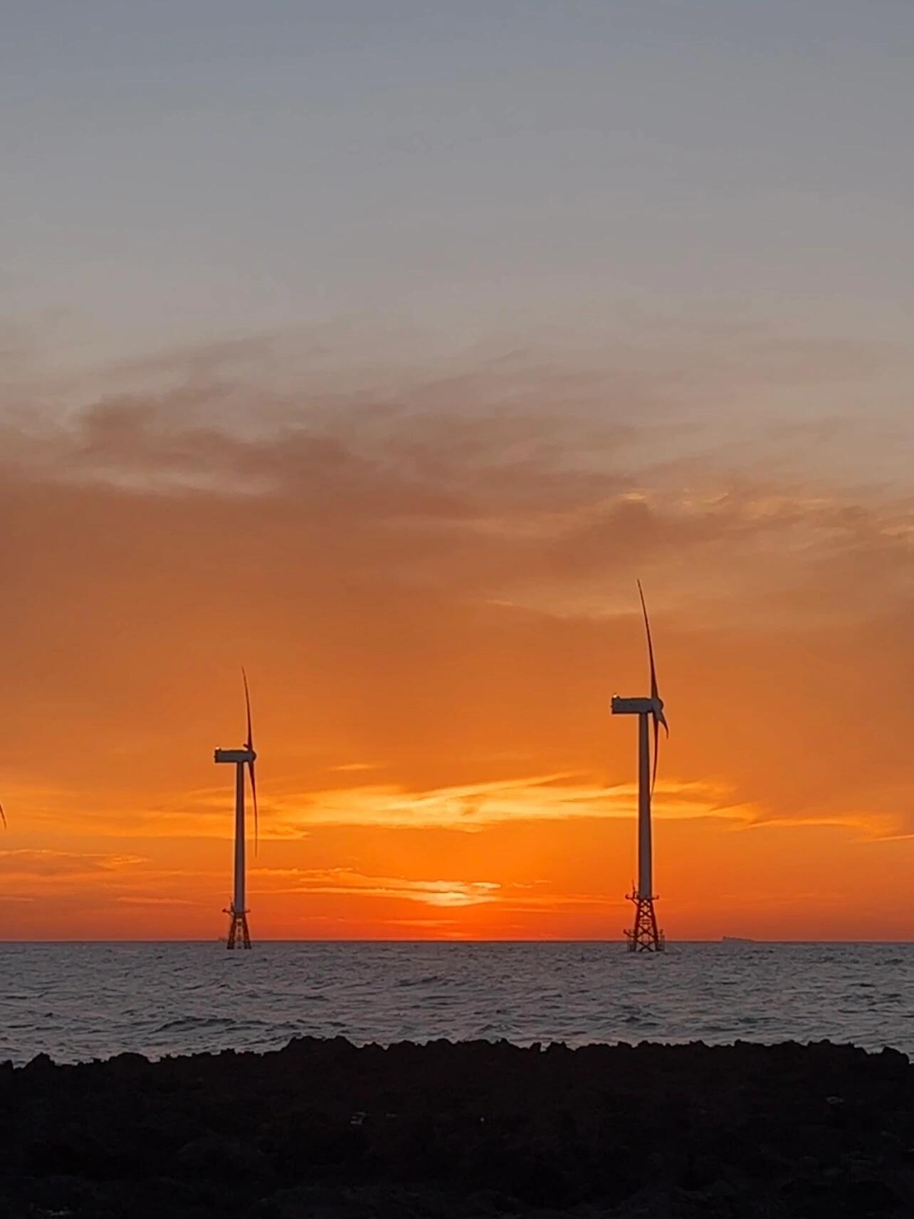 
                        Jeju 西海岸的日落??見證了完整的日落過程，太美太浪漫了??#濟(jì)州島 #jeju #日落 #海邊日落 #韓國旅行