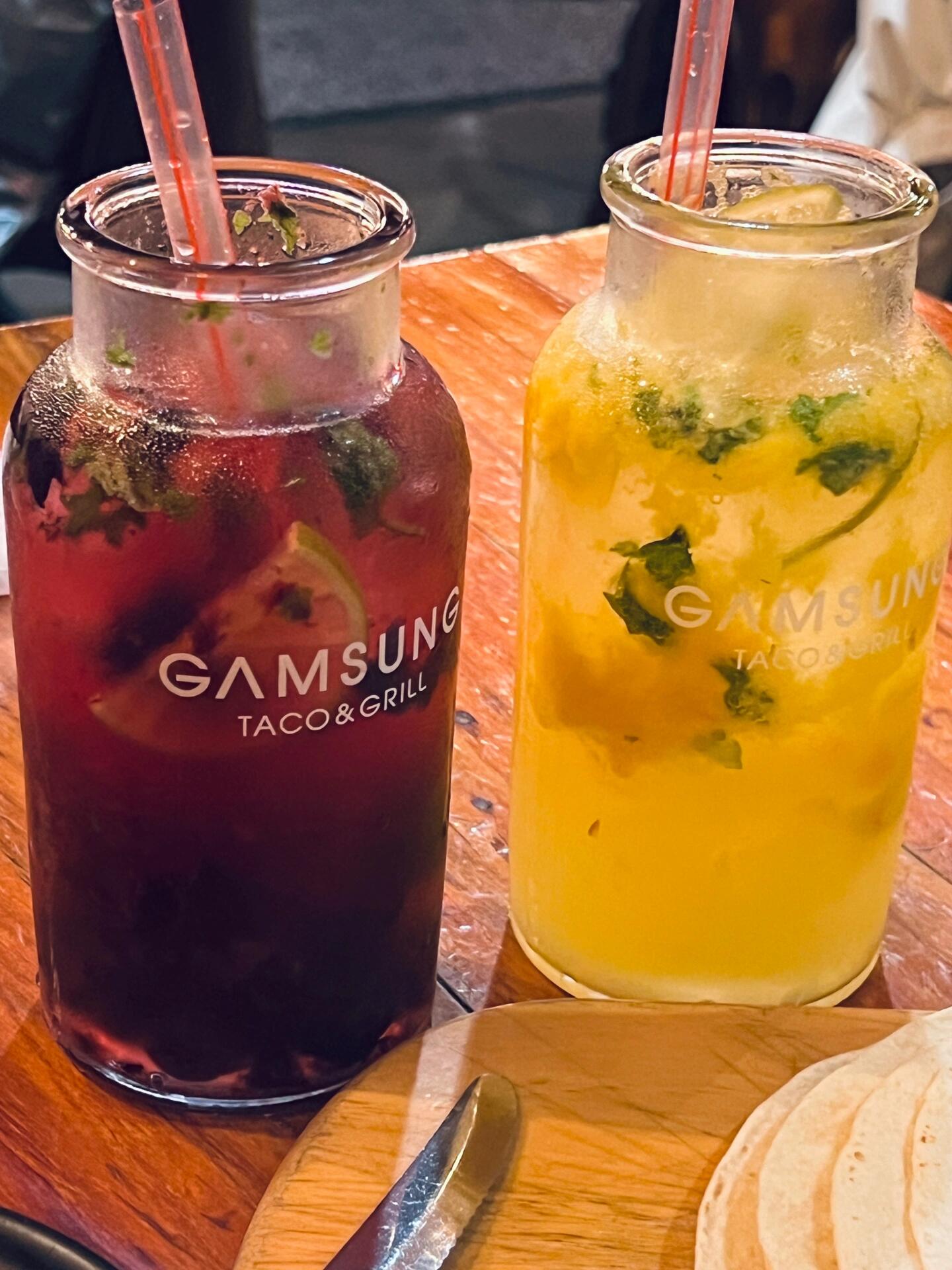 
                        來????必吃的taco這家店在我收藏夾里真的很久了好像還是換乘戀愛的同款 不得不說????人是真的很會吃 這次好朋友來首爾找我玩 我們終于一起去吃了就是已經(jīng)美味到我說不出話的程度 肉的份量賊足 超級無敵香 然后??是無限量的我們點的是best套餐 蝦肉牛肉豬肉都有的然后下面鋪了一大層洋蔥 還點了兩杯?? 還可選有酒精無酒精 我喝的芒果蘋果 非常非常好喝??人均：33000韓元（約178rmb）??店名：???? 中文名（感性塔可）是一家連鎖店 直接搜名字然后去自己附近的就好 我們去的弘大店 在????的寶寶還有來玩的真的可以去吃吃！！！????#韓國 #留學韓國 #美食打卡 #探店 #韓國生活 #美食日常 #吃什么 #首爾 #首爾探店 #首爾美食 #首爾旅行 #好吃 #美食 #美食探店 #韓國旅行 #攻略 #安利 #美食攻略