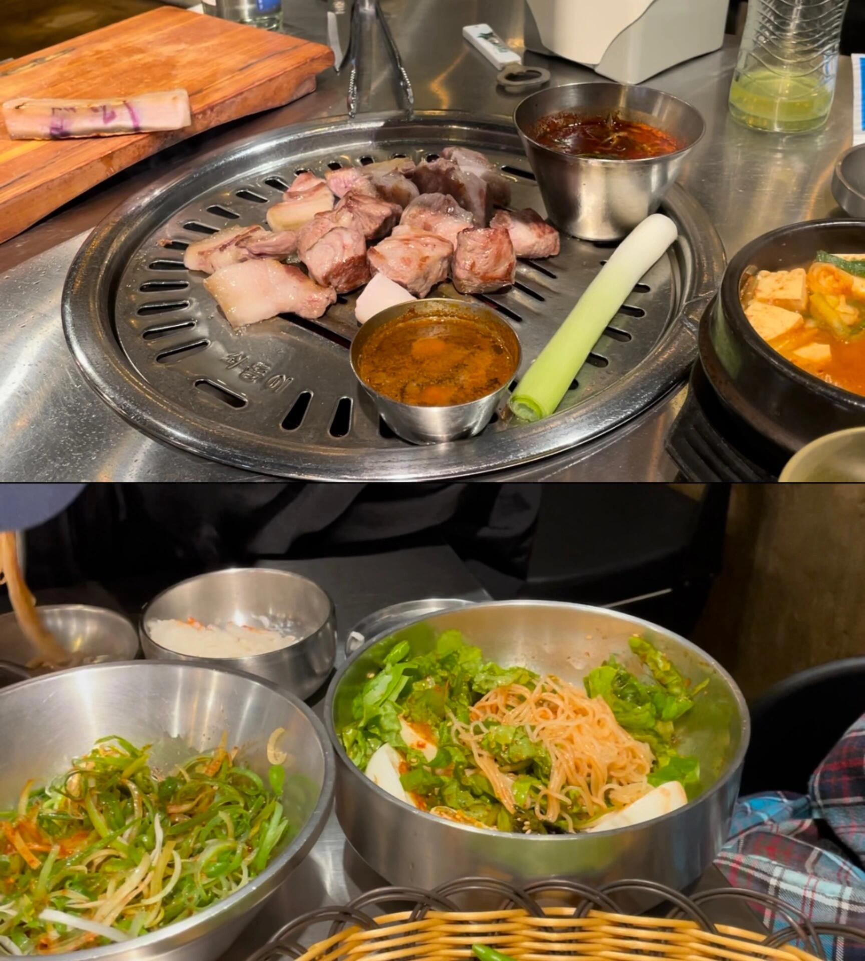 
                        濟州島3天2晚必吃美食清單??| 美味探店攻略1. 濟州島機場巴黎貝甜??剛下飛機就能遇到的美味！這家店特有的濟州限定面包，別處嘗不到哦！超級推薦他們的火山球子—外層撒滿巧克力碎，內藏芋泥，外表簡單卻美味至極！.2. ????? 豬肉湯飯??濟州島超人氣餐廳，離機場很近，下飛機就能來嘗鮮。我下午三點到，前面還有一百桌等待，但等待是值得的，豬肉湯飯和豬肉煎餅都非常美味！.3. 西歸浦每日偶來傳統(tǒng)市場??這里是當?shù)氐膫鹘y(tǒng)市場，一進門就是新鮮生魚片，現(xiàn)選現(xiàn)殺，配上各種蘸料和生菜。特別推薦當?shù)氐暮谪i肉包子，多汁爆漿！.4. ????? 紫菜包飯??本來是沖著海鮮來的，沒想到紫菜包飯也這么出色！這家店在本地非常有名，就在西歸浦市場附近。即使是外帶也需要排隊，建議電話預約后取餐，或者試試現(xiàn)場排隊的運氣。.5. 烤黑豬肉店??我去的是???，就在酒店旁邊。其實濟州的黑豬肉店質量都相差無幾，naver上評分高的基本都不會讓你失望。烤肉時別忘了加份冷面，解膩又好吃！.更多店鋪信息已置頂評論，可以直接復制使用哦?????♀?#五一去哪玩 #濟州島 #濟州島旅行 #美食 #旅行 #旅游 #探店 #韓國 #美食推薦