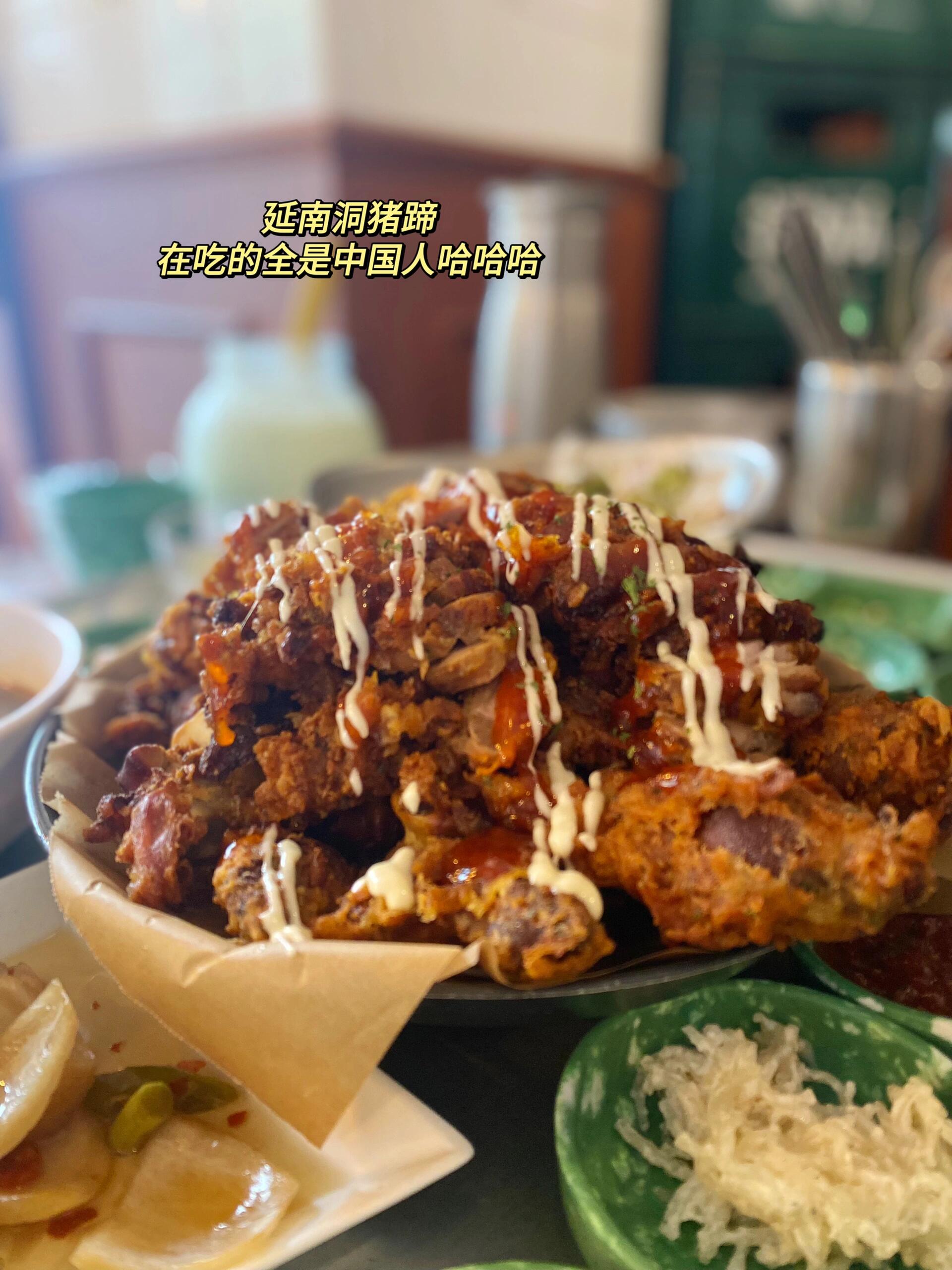 
                        ????大家中秋假期都吃了什么呀！??在韓國(guó)過(guò)的第二個(gè)中秋節(jié)??吃了朋友推薦的黑芝麻味雪冰 真的太好吃了??#韓國(guó)生活 #韓國(guó)料理 #美食日常 #韓國(guó)探店 #美食 #美食分享 #留學(xué)韓國(guó) #留學(xué)生 #中秋節(jié) #雙節(jié) #探店 #韓國(guó)炸雞
