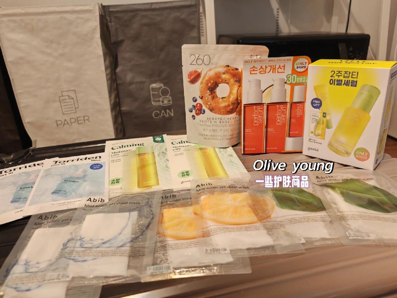 
                        ????????RM4000+韓國(guó)7天旅行|新航??7天韓國(guó)旅行 （1/6-7/6）以下費(fèi)用均以馬幣計(jì)算哦?Singapore Airlines機(jī)票KL - SG轉(zhuǎn)機(jī)- Inc RM2146(來回)包含 25kg 行李寄倉＋餐點(diǎn)＋2小時(shí)免費(fèi)飛機(jī)網(wǎng)絡(luò)＋選擇了座位?? 2022年12月購買機(jī)票?Keta visa RM37?Airbnb 住宿RM517 (7天）5人住?34-5, Cheongpa-ro 89-gil, Yongsan-gu, South Korea 04300?Wifi egg SK telecom（RM33/個(gè)人 7天, 5人除）?esim 電話網(wǎng)絡(luò)(5gb)(RM44)?旅游保險(xiǎn) RM94?小行李保管 RM5.3 (2小時(shí)）交通??Arex 來回RM66T money 輕鐵 RM97 (7天）門票???Lotte world 樂天世界＋水族館＋博物館 RM160?觀光露天旅游巴士 (180分鐘) RM53?7天吃消費(fèi) RM900/個(gè)人韓國(guó)餐廳必須根據(jù)人頭點(diǎn)餐比如5人，必須點(diǎn)5碗面總數(shù): RM4152.3其他個(gè)人消費(fèi)?韓服＋編發(fā) RM52 (藝人韓服)?樂天超市 RM112?Olive young RM480?紀(jì)念品 RM500總數(shù)：RM1144?韓國(guó)行程在我個(gè)人小紅書別的帖子可以去看看哦????多關(guān)注我，更多旅行好康分享哦??#韓國(guó)oliveyoung好物推薦 #新航派韓貨 #新航 #韓國(guó)旅行 #韓國(guó)旅行攻略 #首爾 #韓國(guó)日常 #韓國(guó)旅游