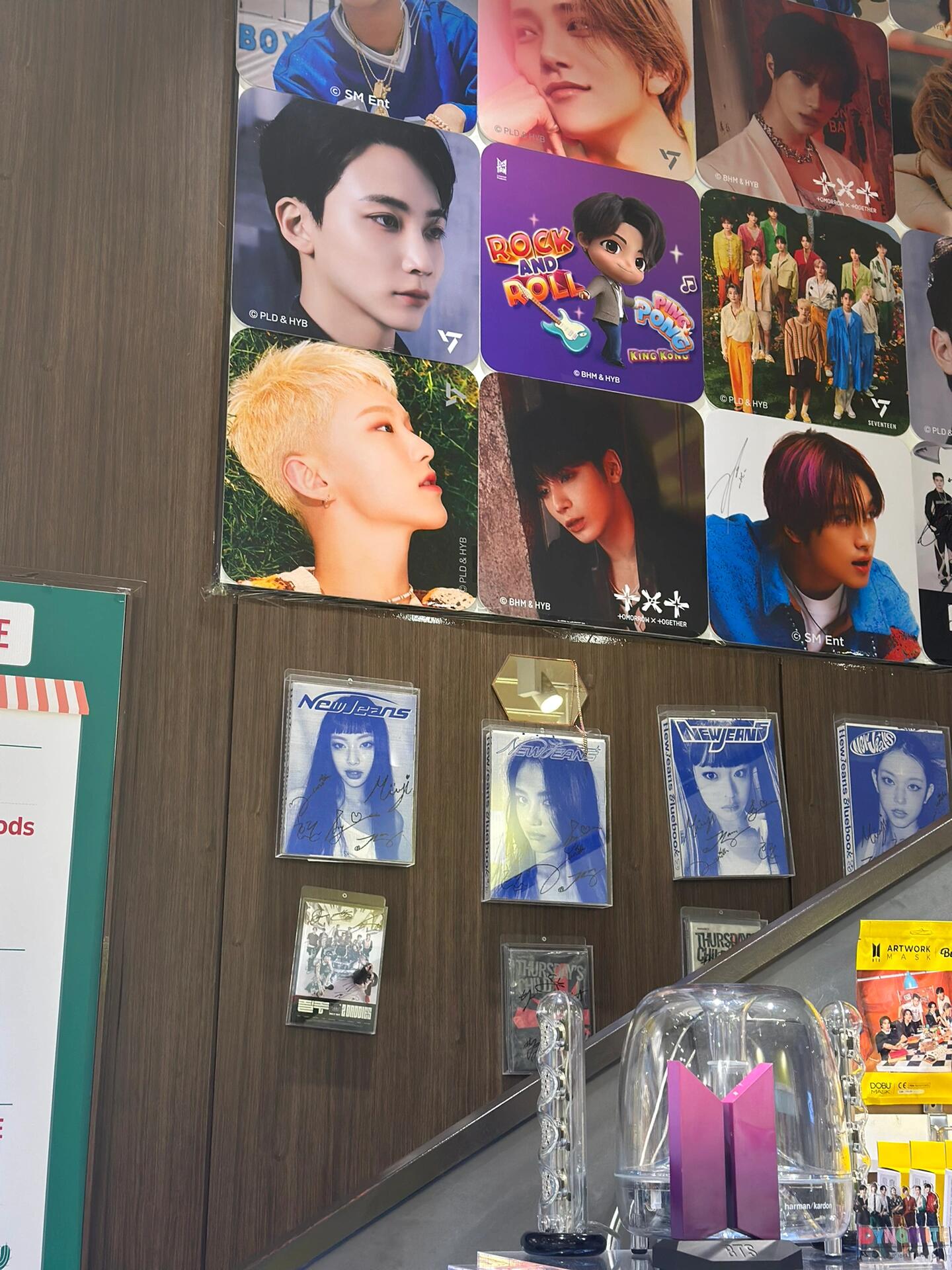 
                        ????明洞 | Kpop迷不可錯過的巧克力夢幻店?追尋Kpop熱潮，怎能不來這家巧克力店！??這里不僅有各式各樣的明星主題巧克力，還有海量專輯和精美周邊等你挑選！愛豆的迷妹迷弟們，三樓還有機會和偶像一起拍出人生中的四格照哦！????簡直是追星族的小天地！#明洞 #Kpop #韓國風情 #韓國旅行 #追星必去 #BTS防彈少年團 #SEVENTEEN #AESPA #NewJeans