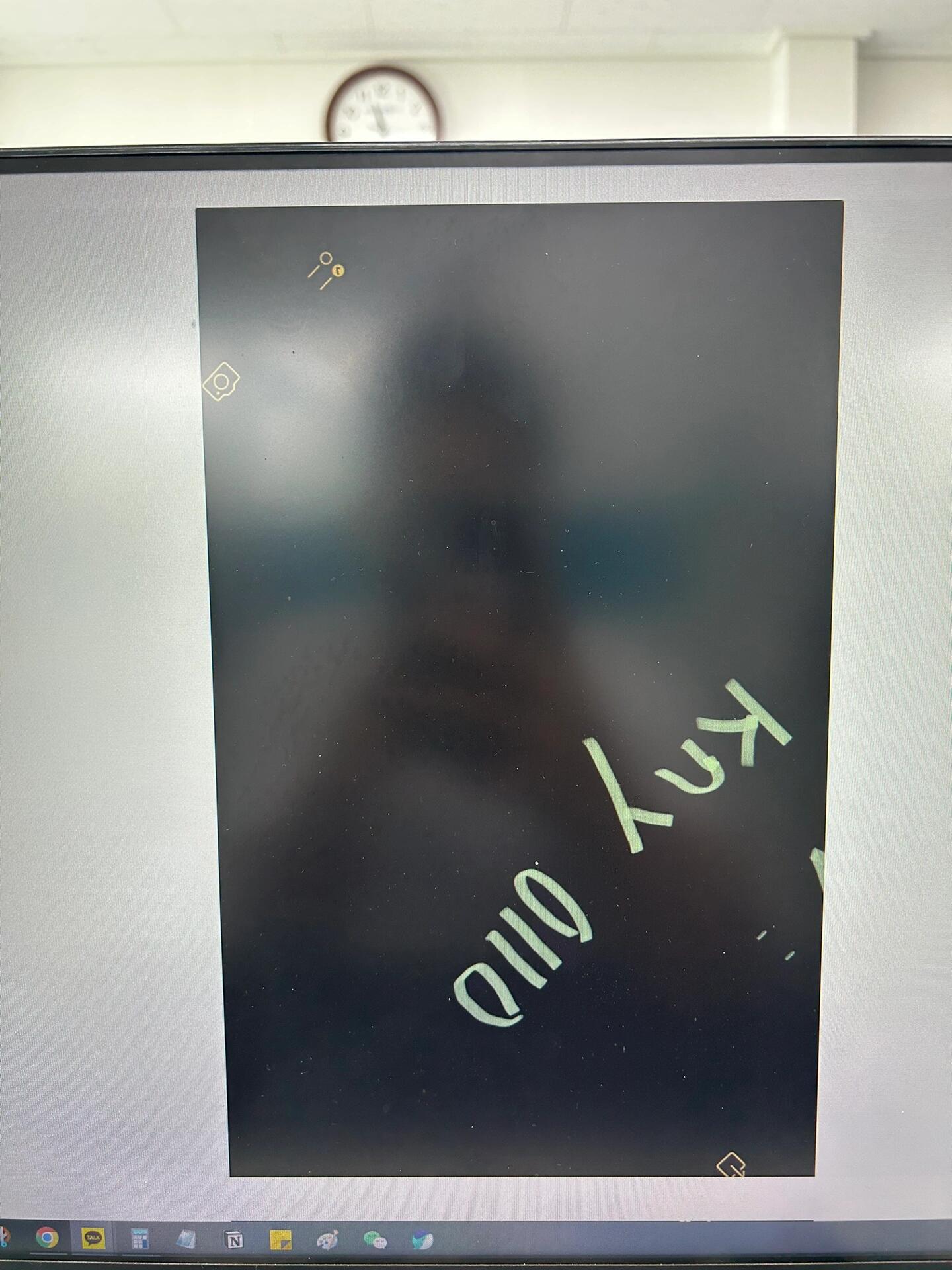 
                        ????首爾旅行 住宿攻略??1。交通便利????乘坐6002號(hào)機(jī)場巴士即可到達(dá)。合井站8號(hào)出口，步行??6分鐘。離弘大僅1??站，也可以步行過去。地鐵有2號(hào)線和6號(hào)線，直達(dá)東大門、#明洞、#江南、#漢南洞、#梨泰院、#圣水等地（10-20分鐘）。2。最多可容納4人，兩室一廳。平日：人均190元 / 周末：270元人少的話可以商量價(jià)格，隨意d。3。周邊有便利店（GS、Emart、711都有），美食（房東也住在這片區(qū)域，推薦），大路對面有派出所，非常安全。4。老板會(huì)中文，可以代購東西，也可以幫忙訂車。5。看看最后1????live圖，必看，最重要！#首爾旅行 #首爾 #韓國 #旅行 #韓國旅行 #弘大 #合井 #圣水 #漢南洞 #江南 #梨泰院 #東大門 #明洞 #弘大民宿 #首爾民宿 #民宿推薦 #Airbnb #愛彼迎 #首爾民宿推薦 #弘大民宿推薦 #演唱會(huì) #高尺巨蛋 #KSPO_DOME #nct #bp #blackpink #stayc #gidle #enhypen #bts #svt #宇宙工廠 #hybe #sm #jyp #twice #zb1 #日常拍照集錦 #生活碎片 #今日分享 #日常碎片 #聚餐