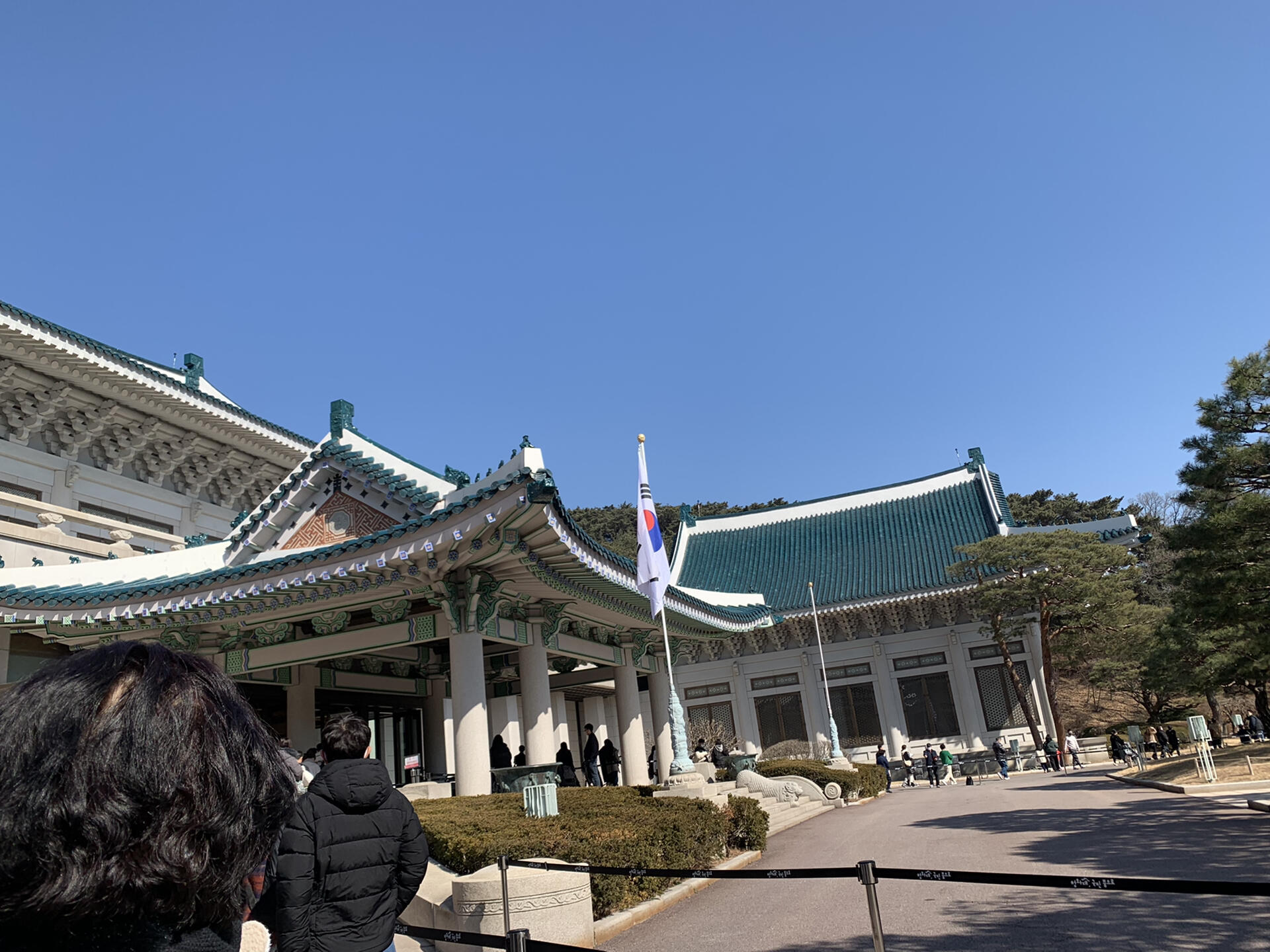 
                        青瓦臺半日游閑暇時光和媽媽去青瓦臺溜達溜達，感受一下韓國的歷史與文化????? #青瓦臺 #韓國旅游 #韓國文化 #韓國景點 #韓國旅行 #韓國必去景點
