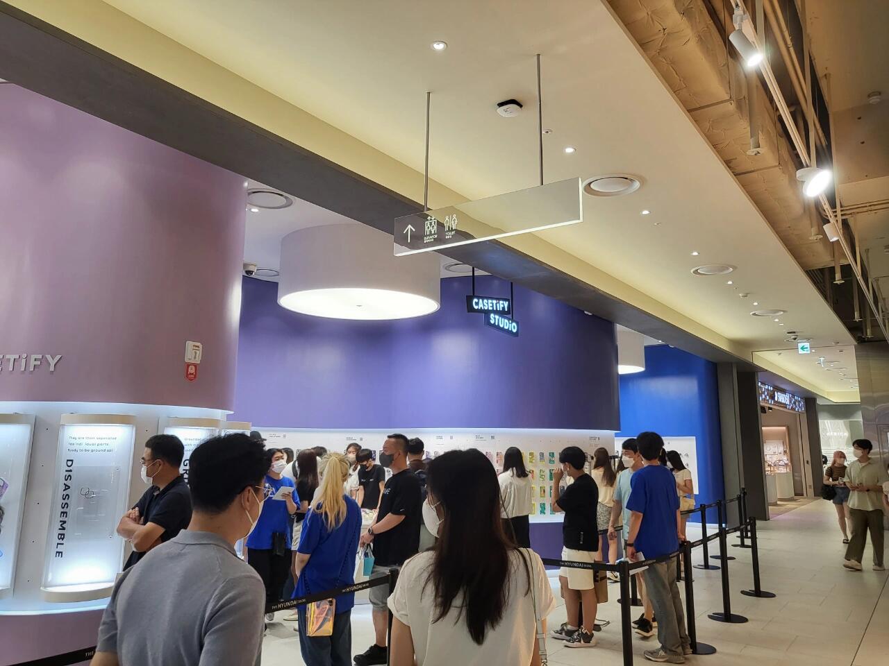 
                        這次旅程參觀了所有在首爾的 Casetify店因為這次在韓國待的時間比較長，所以作為Casetify的新粉絲，我決定去首爾的三家店逛逛。其實相比在美國官網購買，韓國的價格更劃算，因為韓國的價格已經包含了消費稅，而美國的價格還需要額外加上消費稅。#樂天世界#首爾汝矣島現代百貨#新沙洞林蔭路#韓國旅行 ????#首爾旅行 ???#韓國購物 ???#首爾購物 ??#三星手機殼 ??#三星折疊Zflip3手機殼#三星折疊Zflip3