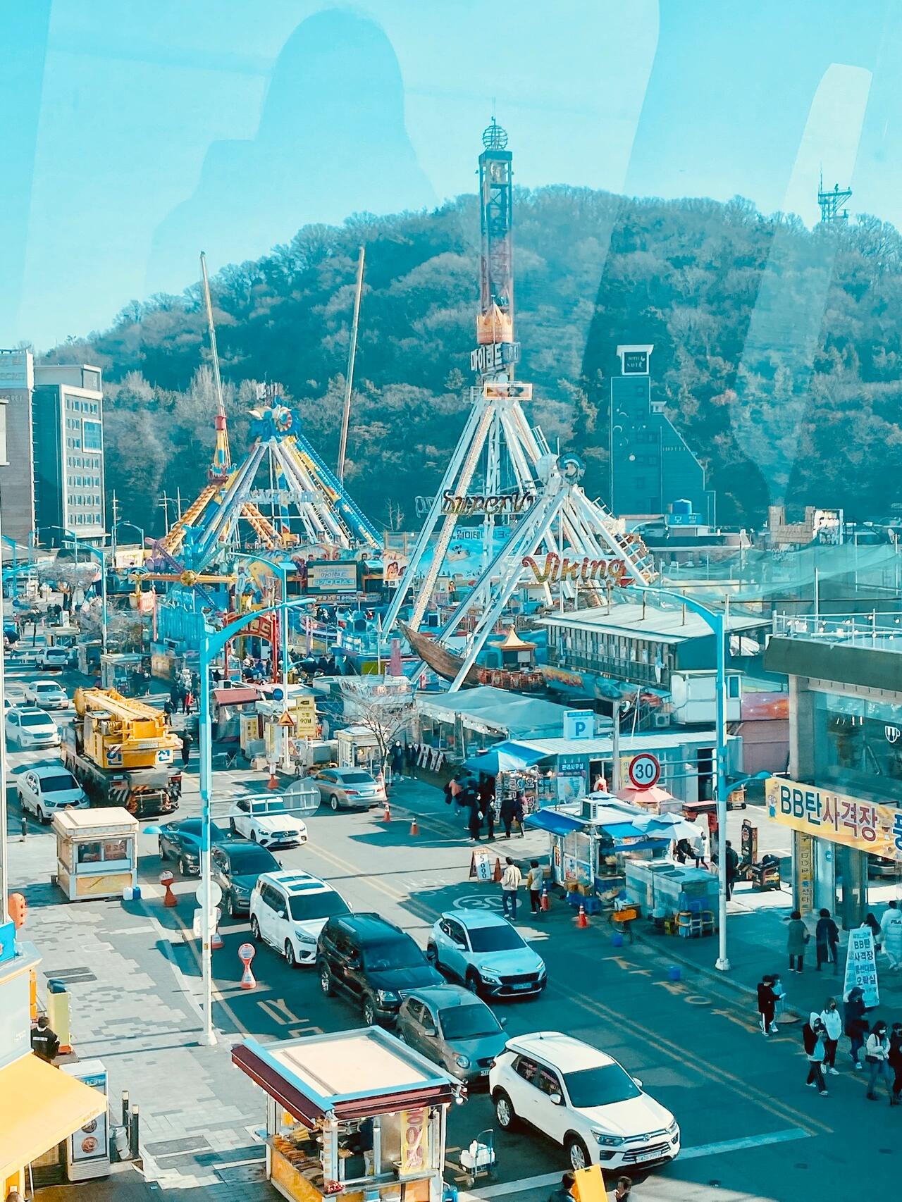 
                        韓國旅行｜仁川小眾旅行路線推薦今天和朋友按照??e?監督團的路線3玩了一圈海洋??列車??三國志壁畫街??面條博物館??各國租借地階梯??濟物浦俱樂部??自由樂園展望臺??最后KKONG COFFEE^_^蛋撻超級好吃～NFC功能秒付款很方便AR VR功能可以看到幾十年前的影像好神奇～#仁川easy #仁川旅游 #仁川觀光 #智能旅游 #仁川easy監督團 #仁川旅游發展局