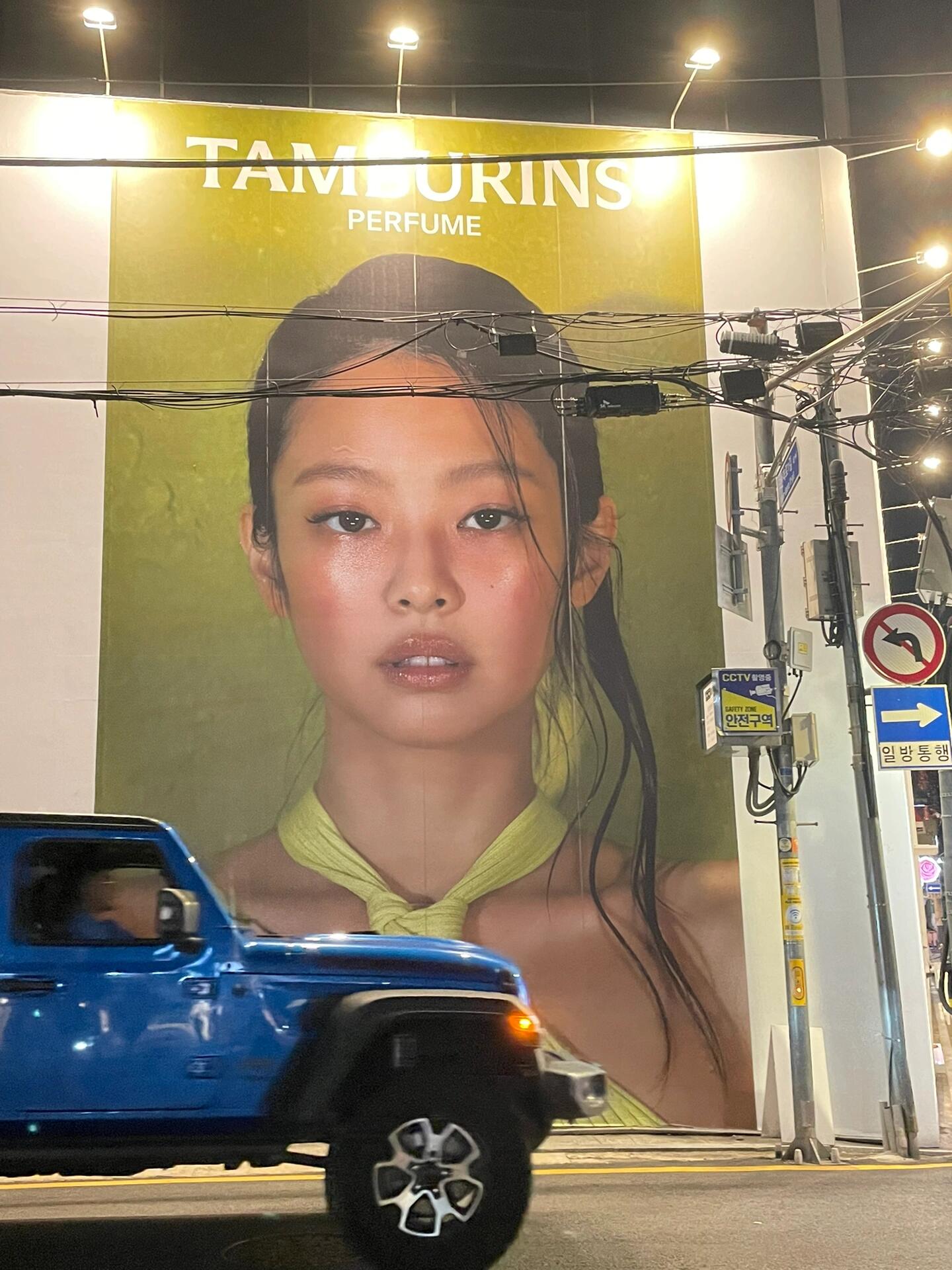 
                        ????首爾｜六天五晚逛吃Plog每天就是逛逛逛吃吃吃吃??打卡了momo同款烤肥腸店，巨巨巨好吃??最遺憾的就是排了倫敦貝果但是sold out！??下次一定要吃到！#首爾探店 #首爾旅行 #圣水洞 #新沙洞林蔭路 #漢南洞 #弘大 #日常碎片PLOG #cleanfit簡單出門 #周末去哪兒