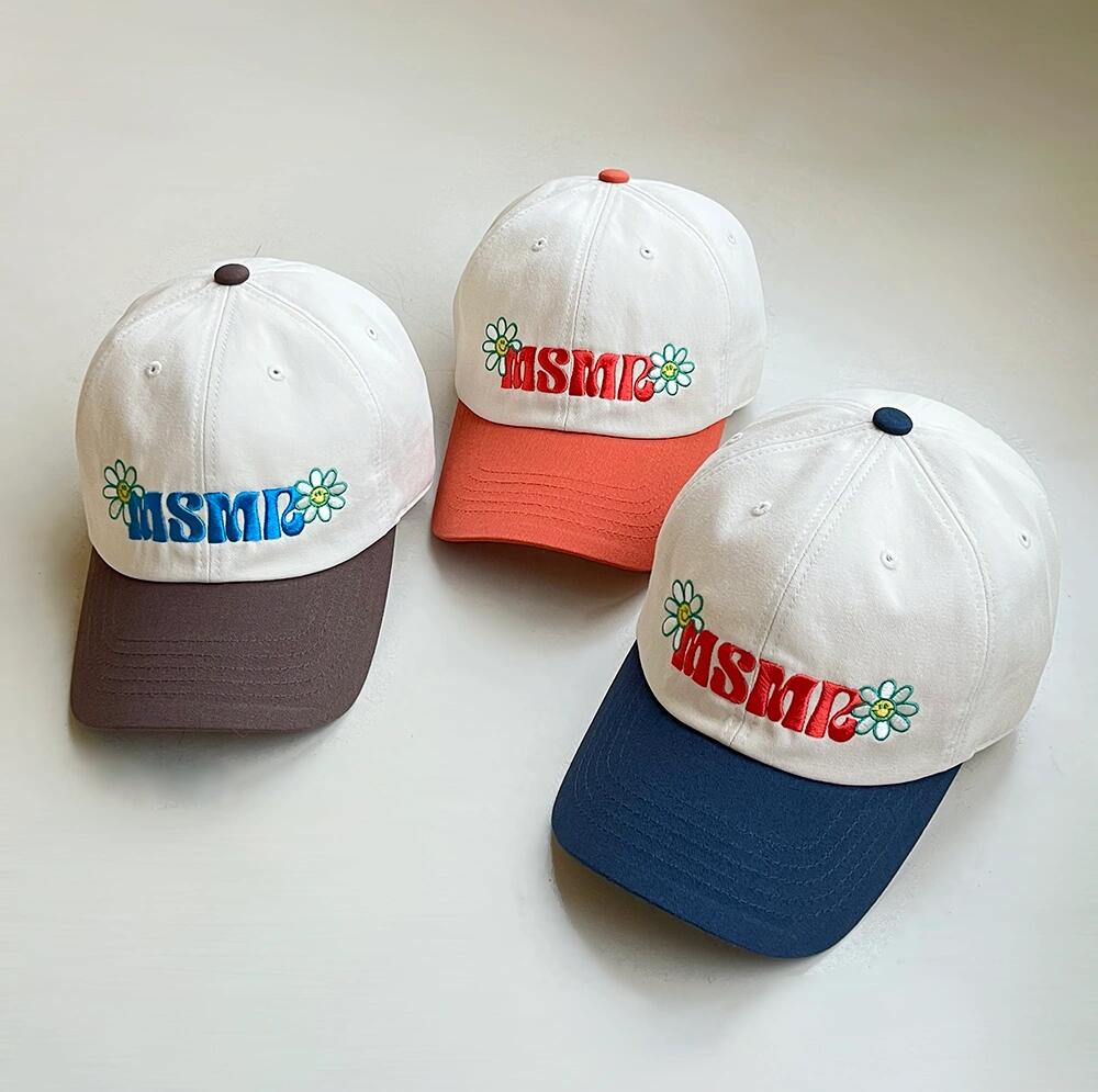 
                        MSMR Flower Cap??店名 : MSMR??地址: 首爾市龍山區漢南洞657-21, 3樓??交通: 6號線漢江津站 3號出口，步行約6分鐘即可到達?開放時間：星期二至星期日上午11:00-下午7:30星期一休息#韓國購物 #潮流襪子 #襪子搭配靈感 #襪子推薦 #秋冬必備 #韓國潮牌 #梨泰院探店 #msmr #漢南洞打卡 #韓國旅行 #socks ???