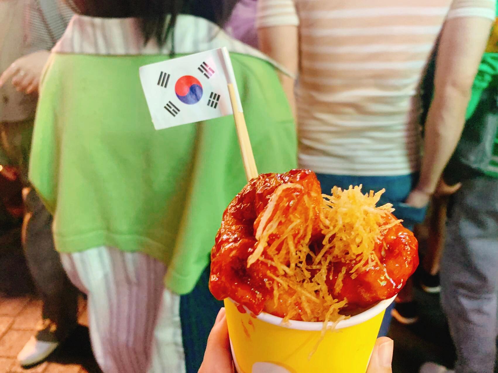 
                        首爾美食探險???食物篇這次旅行完全沒做攻略，隨意走進餐廳點餐，結果驚喜連連！除了漢江和明洞的小吃有點普通，其他地方的美食性價比超高，完全沒有踩雷！?? #首爾 #漢江公園 #明洞 #東大門 #弘大 #景福宮