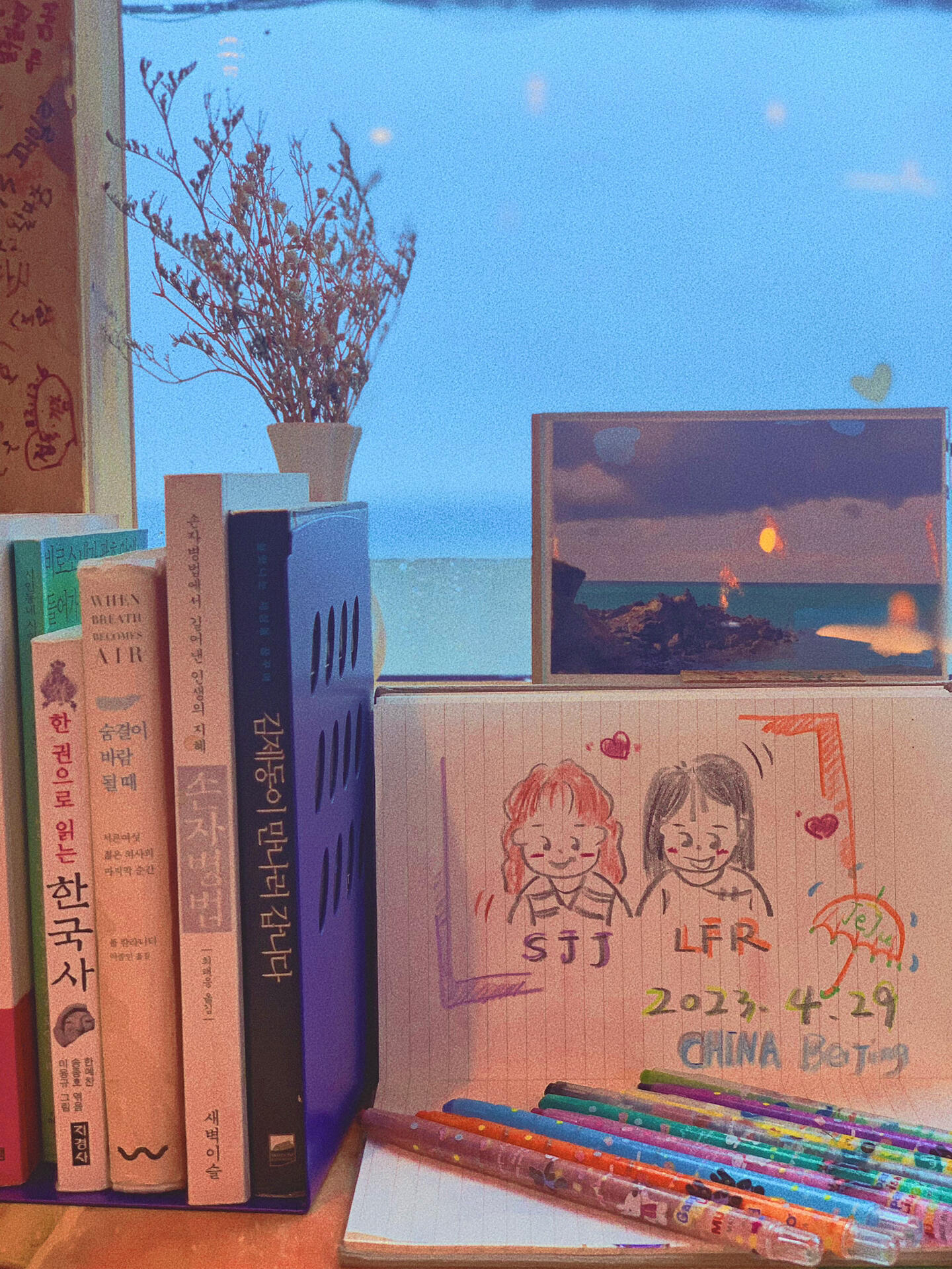 
                        姐妹閨蜜五一濟州島之旅五一假期閨蜜???♀?之旅??北京??南京??濟州島5.2回濟州島??北京??飯店附近4.26?寶健路?免稅店附近一天北京??南京??濟州機場??飯店??寶健路??奶茶????黑豬烤肉??新羅免稅店??樂天免稅店??漢拿樹木園夜市??CU便利店????飯店??東線4.27牛島巴士101/111/112/212一個小時二十分鐘??牛島牛島：自行車??牛島王子冰激淋??blanckacafe??：三姓穴海鮮湯??西線4.28涯月邑海岸一天 漢潭洞??NOLMAN/Nolaba海鮮拉面 牧甘洞BOMNAL CAFE/Monsant CafePremium Coffee/笑臉Cafe Knotted Jeju Aewol涯月harufilm??舊嚴里北下 在nolaba下一站??舊市區4.29西門市場??龍頭巖??道頭峰彩虹公路??汗蒸（詳見單獨的詳細攻略 推薦??）章魚??餅sennit：455/370/365325??中央路青桔??冷面：西門市場幼軍壽司???? 455??濟州市廳 26分鐘mouchiron??? 455??觀德亭（西門市場）地址：??????? ??? ???6? 10 1?觀德亭站：濟州海鮮飯卷 地址dzdp??東線4.30飯店325??咸德海水浴場???：海女紫菜包飯日落咖啡廳moalboal靈登泉站?? ??? ??? ????? 141 ?? ???晚餐：脊骨土豆湯??南線5.1西歸浦?橘子?中文第一頓飯十點半：帶魚鍋店鋪：???????? ??? ???3? 15 1???282??hellokitty??信不信由你??泰迪熊????the cliff??182/282 ?橘子咖啡花閣子???? ??偶來市場??回市區飯店cafe：瑞妍之家 thecliff中文旅游區：BADA Cafe橘子咖啡廳：gamtta nam晚餐??：肥腸專家??飯店退房5.2寶健路?????早餐????寶健路藥妝店購物??CU便利店??退Tomney里的錢??機場??#濟州島 #濟州市 #涯月邑 #濟州島龍頭巖 #咸德海水浴場 #月汀里海水浴場 #韓國牛島 #西歸浦 #濟州島橘子咖啡廳