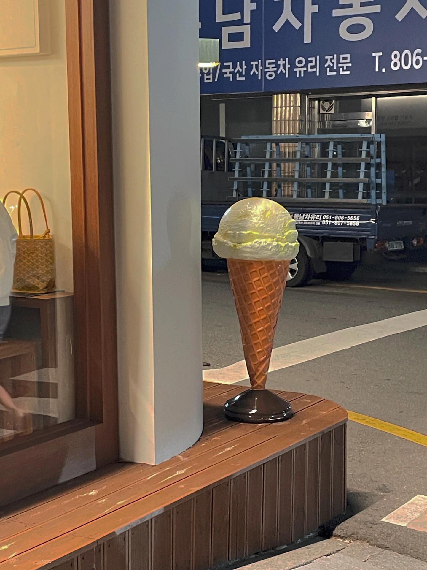 
                        ????｜我終于在釜山吃到了gelato??太感人了，我終于在韓國吃到gelato了！選了開心果和大米口味的，都超級好吃！飯后小甜點拿來吧你～??：tuoi??：?? ?? ????210?? 3 1?#韓國 #釜山 #gelato #探店 #美食分享 #甜品控 #釜山美食 #韓國旅行