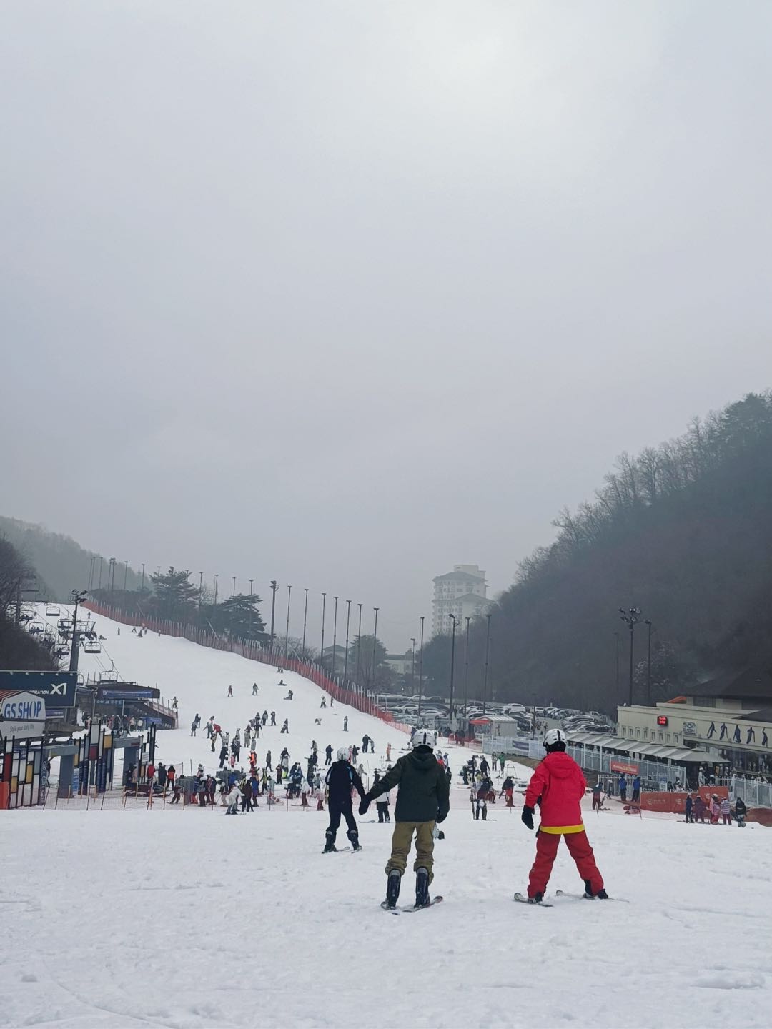 
                        安排的很好，早上8點(diǎn)半出發(fā)下午四點(diǎn)半回程，安排的導(dǎo)游兼教練非常好，很專業(yè)！推薦給大家??